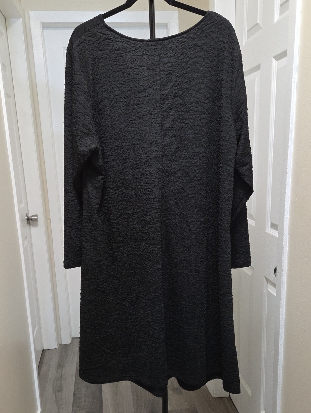 NWT Kaffe Curve Black Textured V-Neck Gathered Front Dress Plus Size Long Sleeve - Picture 8 of 8